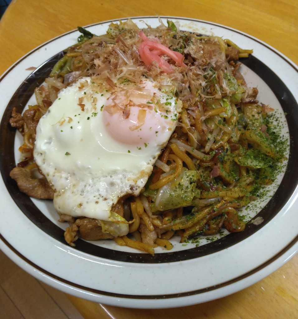 社会復帰に向けて生活リズムを整えるために自炊を習慣化。自分で作った焼きそば